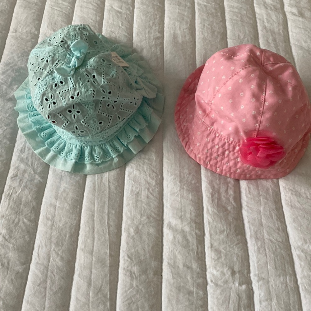 NWT 2 Summer hats - SIZE 0-6 months